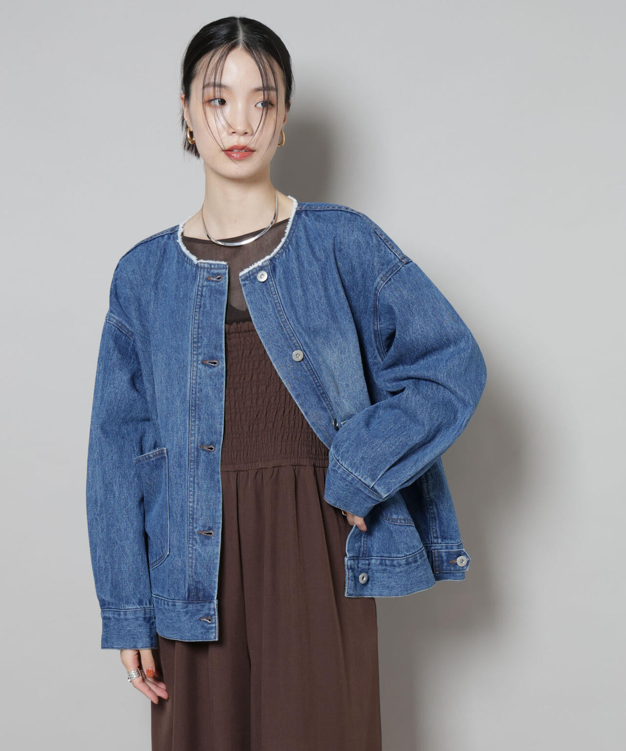 ノーカラーデニムジャケット