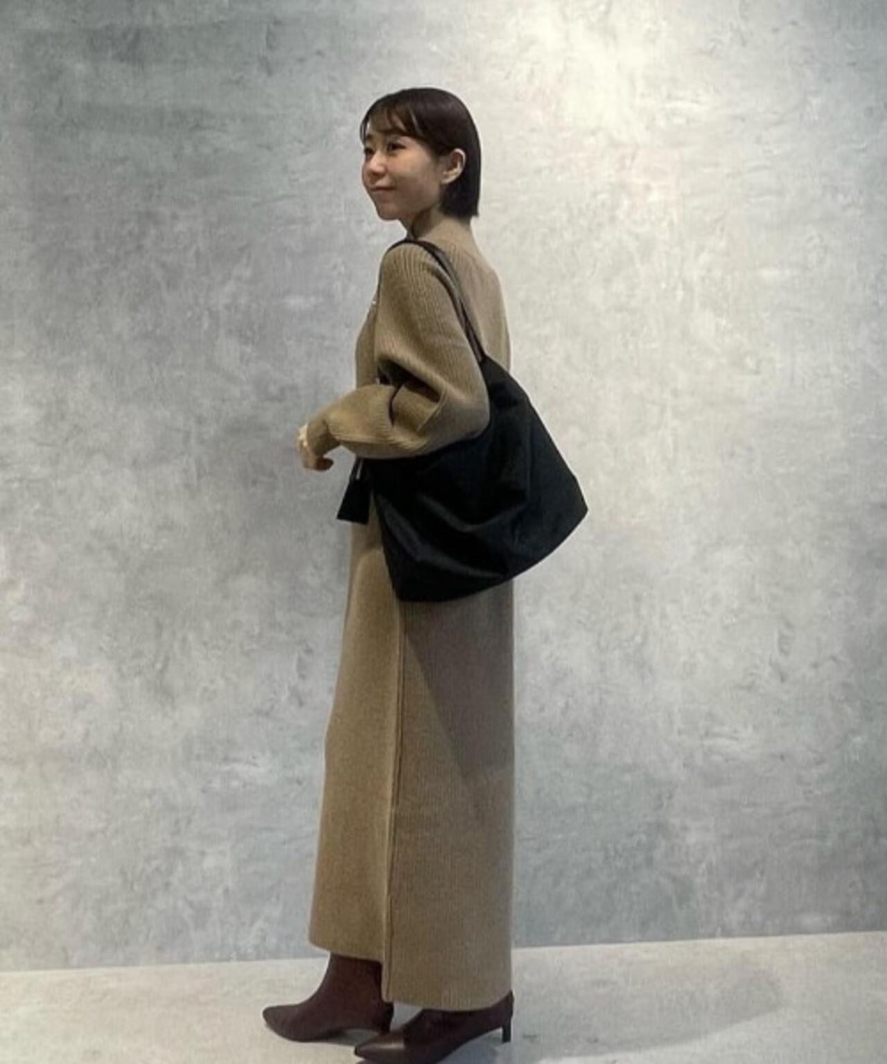 釦ディティールニットワンピース 6735219300