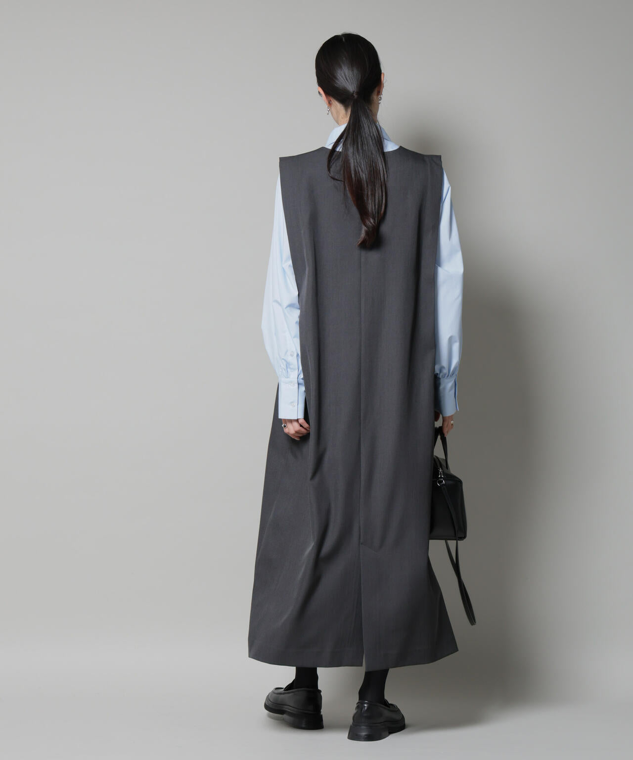 ショルダータックVネックワンピース 6735219323