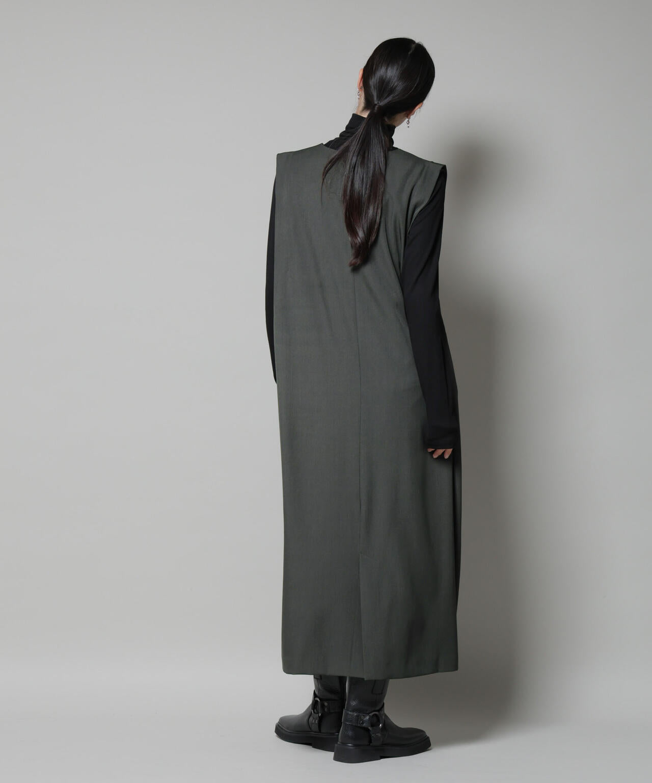 ショルダータックVネックワンピース 6735219323