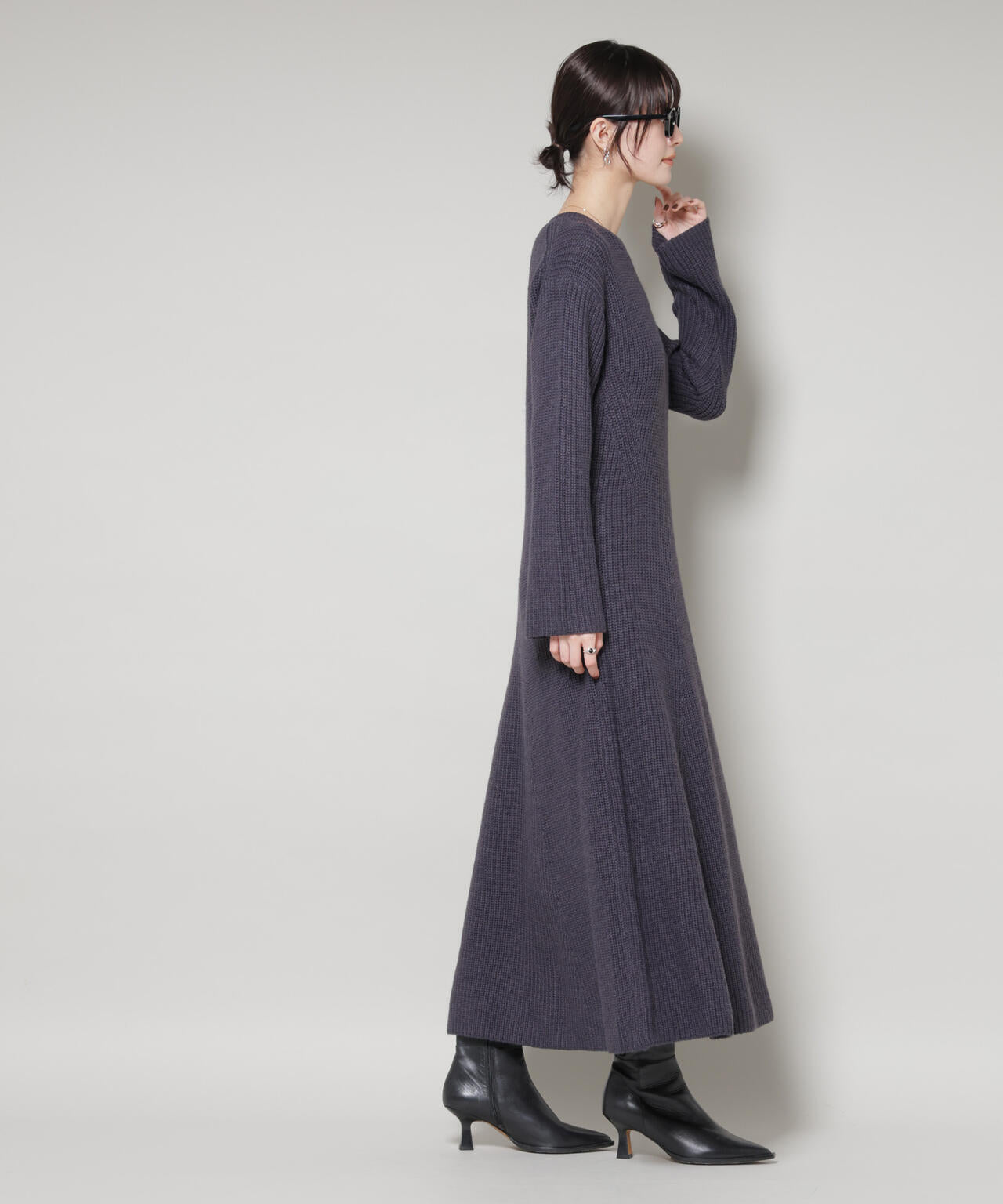 片畦フレアニットワンピース 6735219332