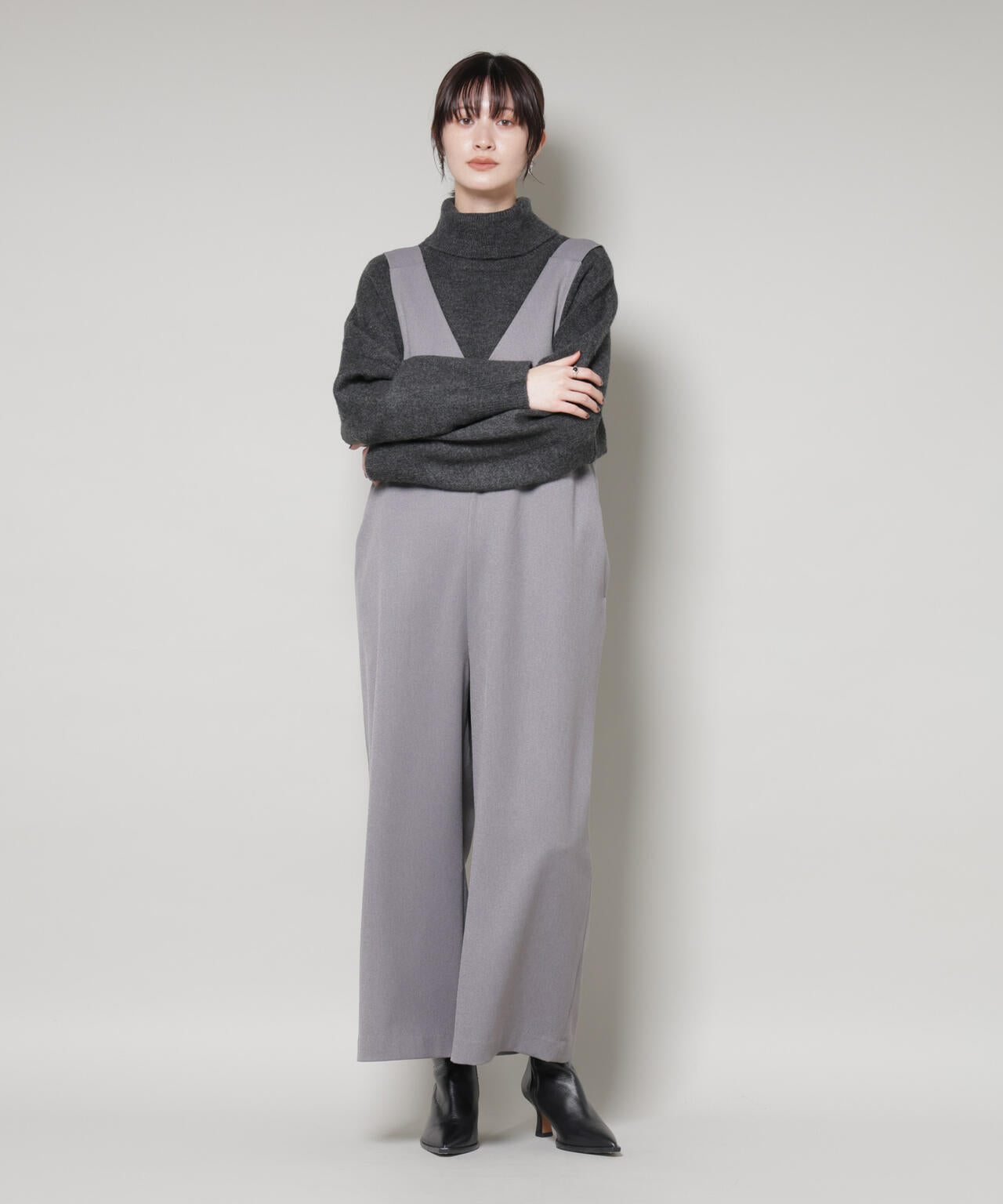 Vネックオールインワン 6735219333