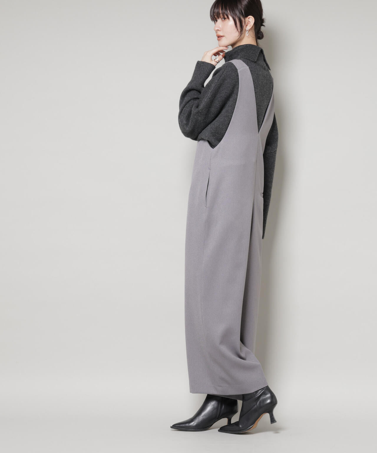 Vネックオールインワン 6735219333