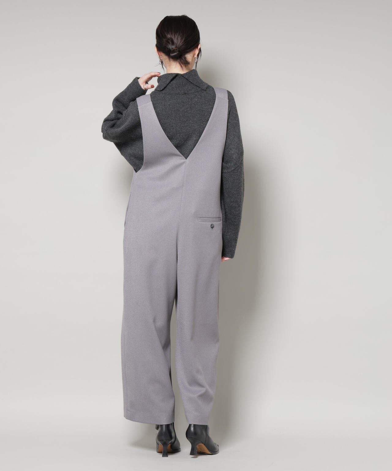 Vネックオールインワン 6735219333