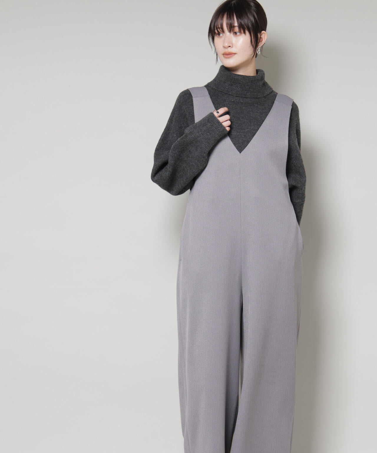 Vネックオールインワン 6735219333