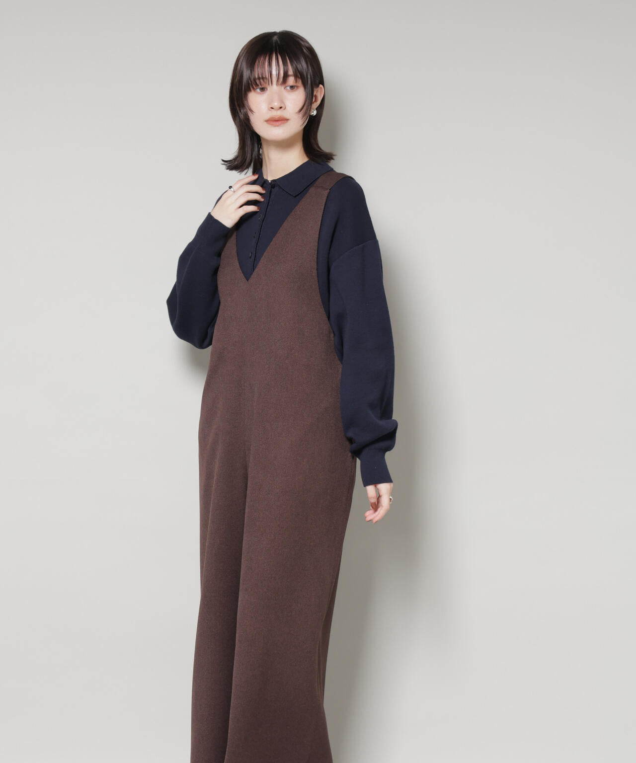 Vネックオールインワン 6735219333