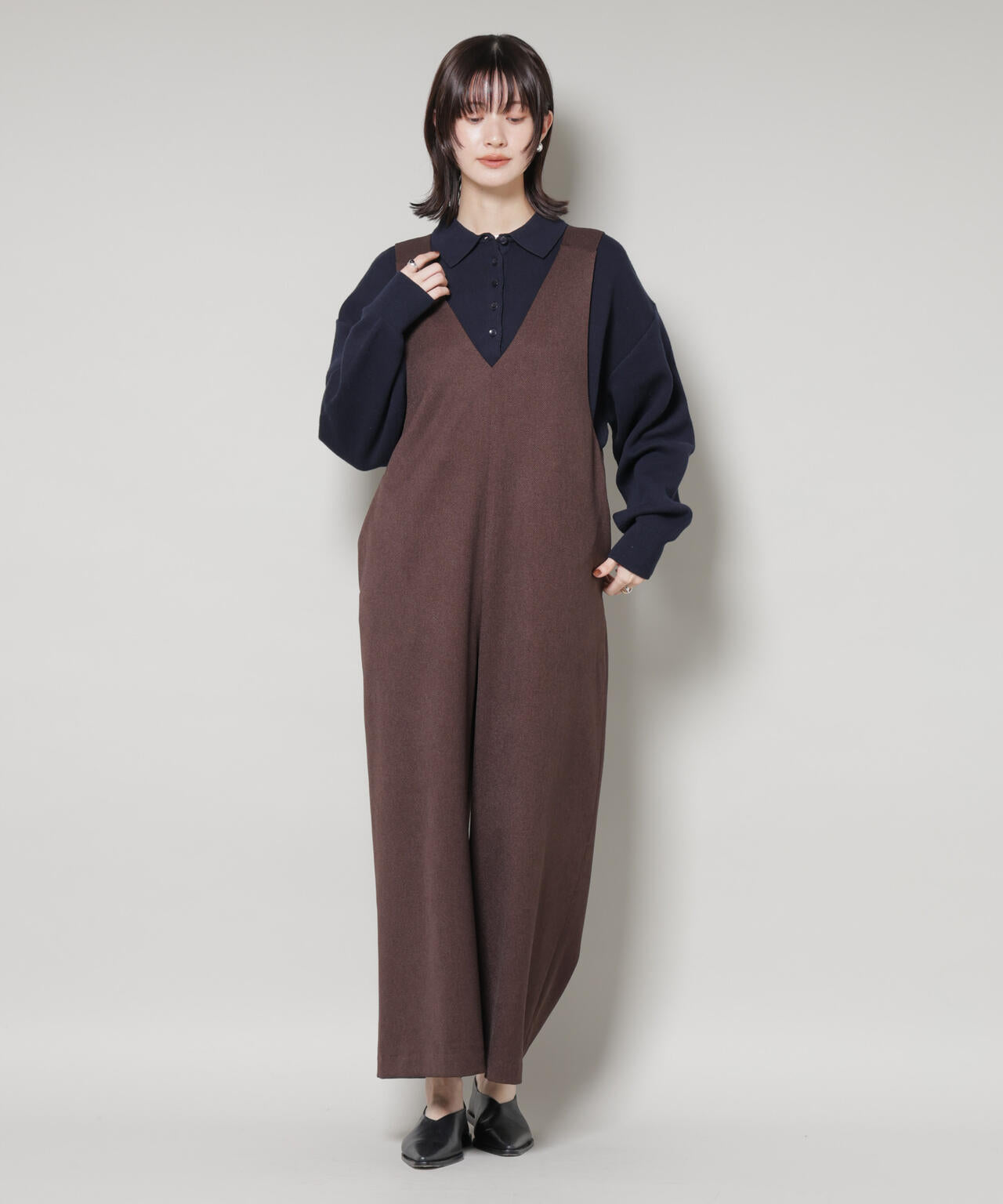 Vネックオールインワン 6735219333