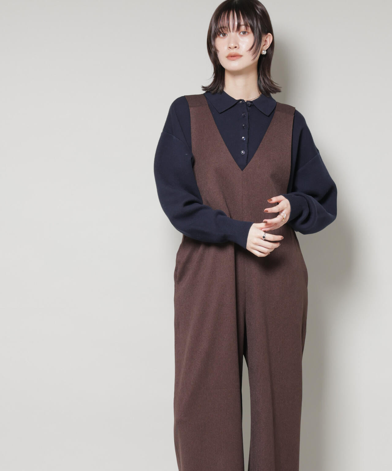 Vネックオールインワン 6735219333