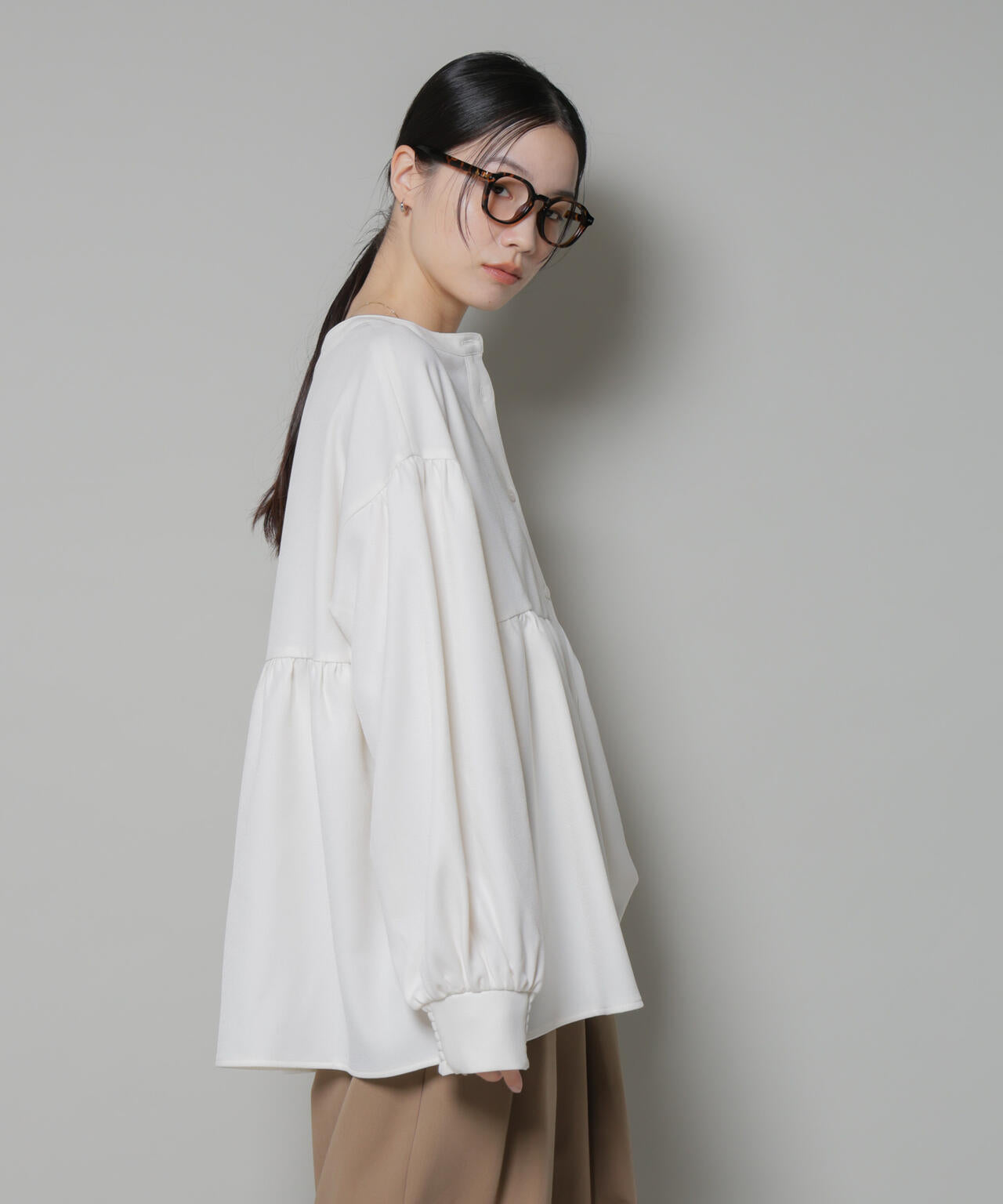 ウールライクポリエステル前後2way切り替えペプラムブラウス(セットアップ可) 6735220314