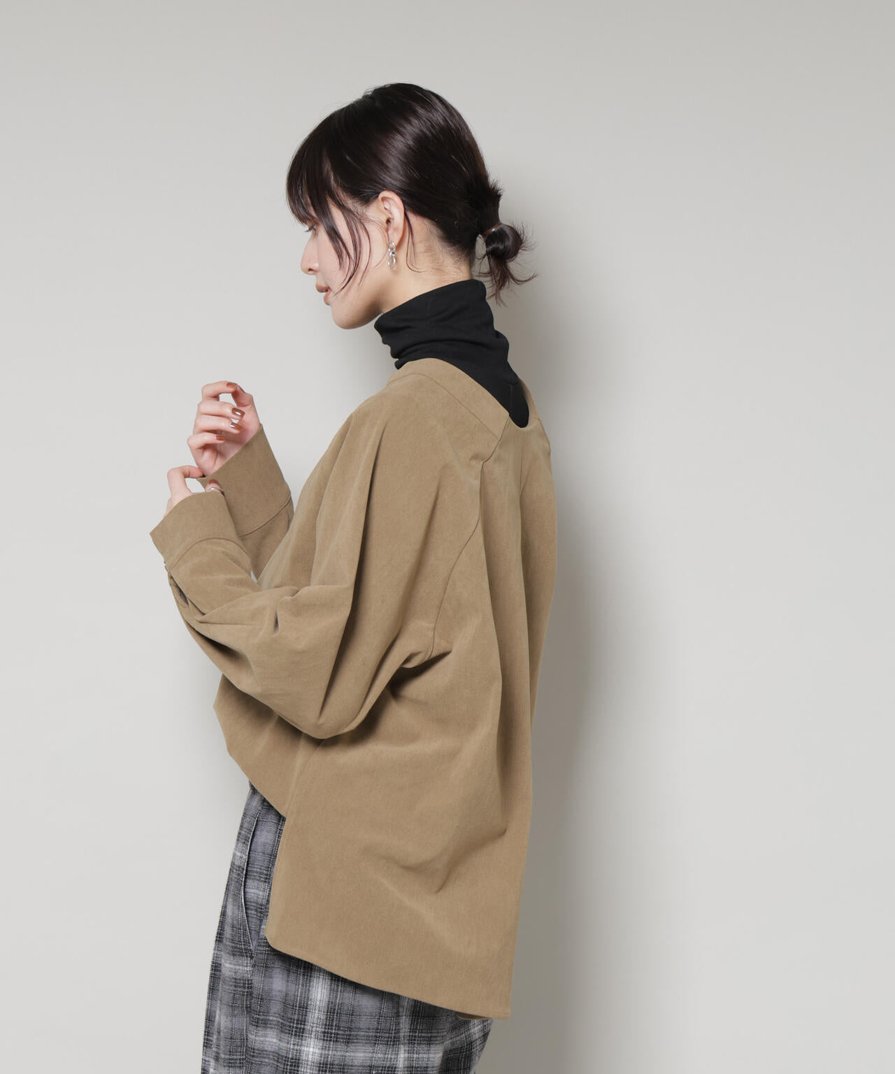ストレッチ起毛スキッパープルオーバーブラウス(セットアップ可) 6735220319