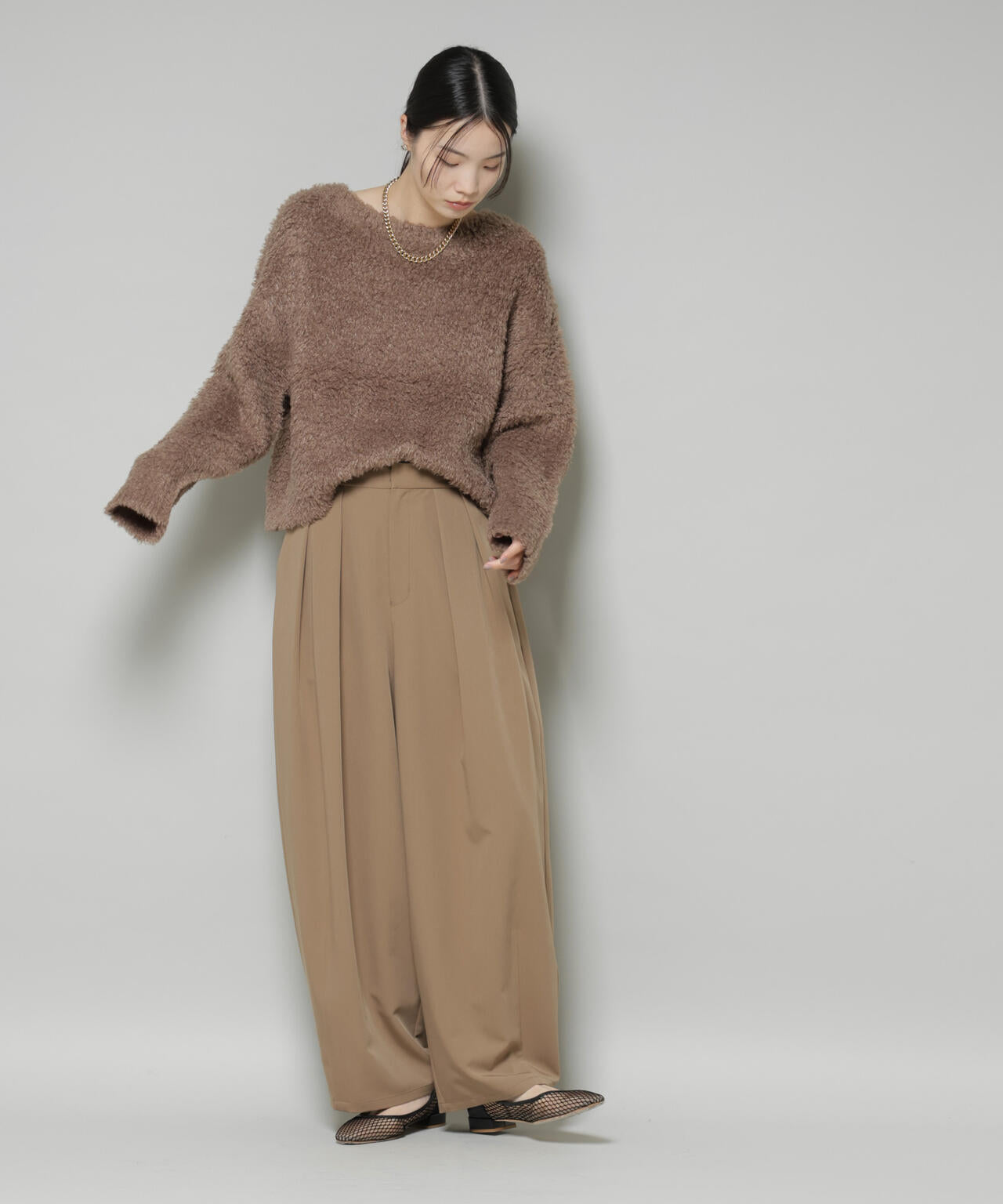 クロップドワイド起毛加工ニットトップス 6735222335