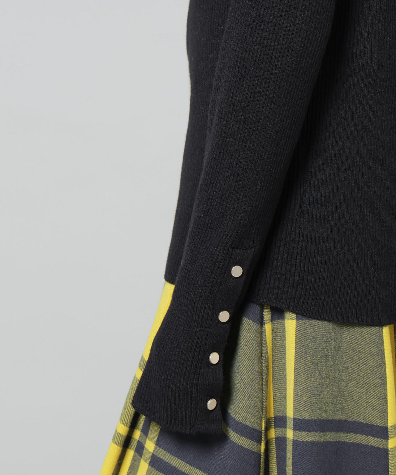 洗濯機洗可メタルボタンリブニット 6735222343