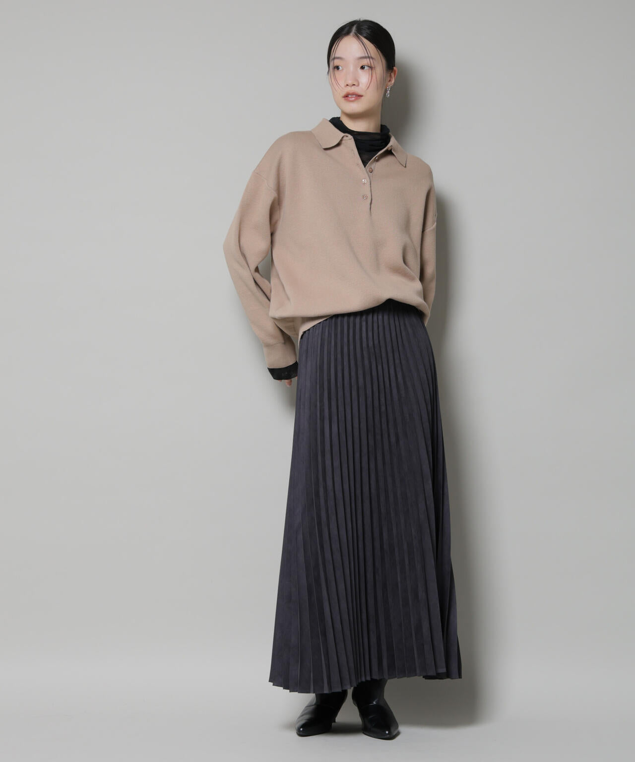 スウェットライク衿付きボタンニット 6735222346