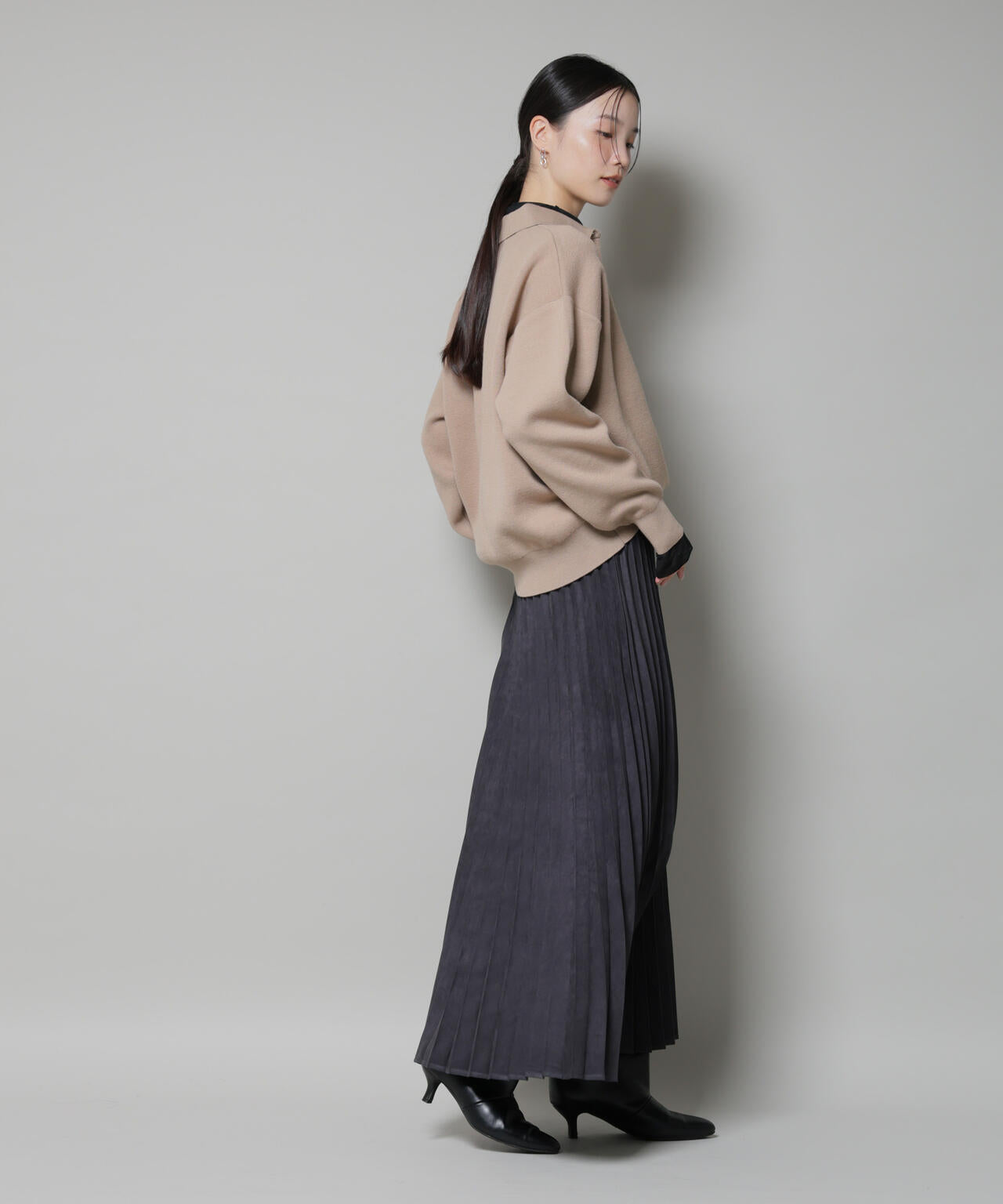 スウェットライク衿付きボタンニット 6735222346