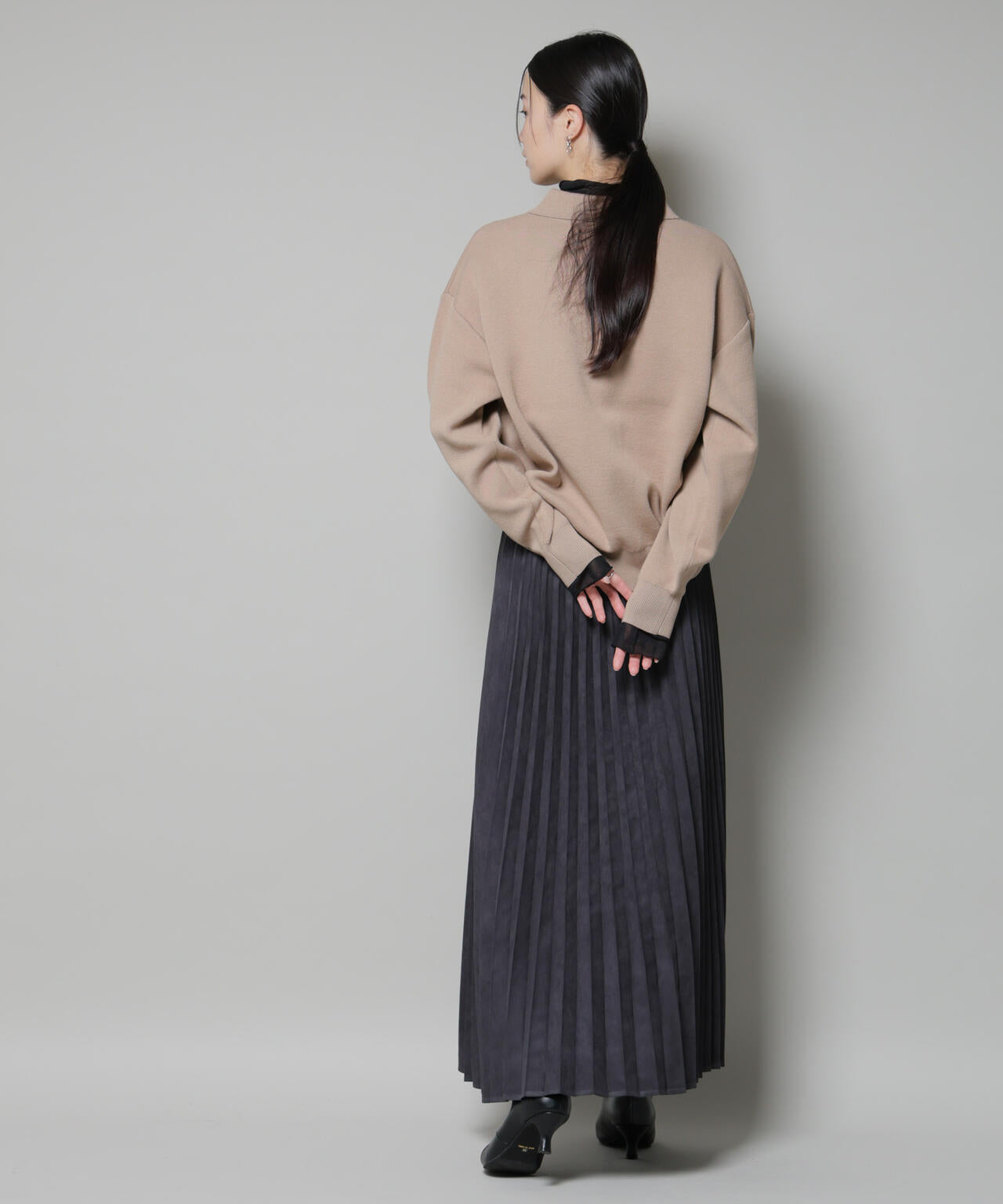 スウェットライク衿付きボタンニット 6735222346