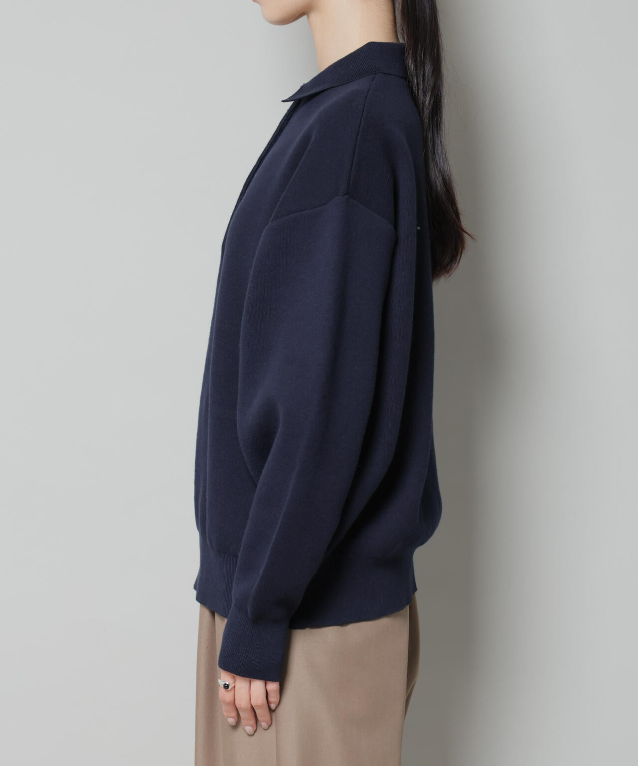 スウェットライク衿付きボタンニット 6735222346