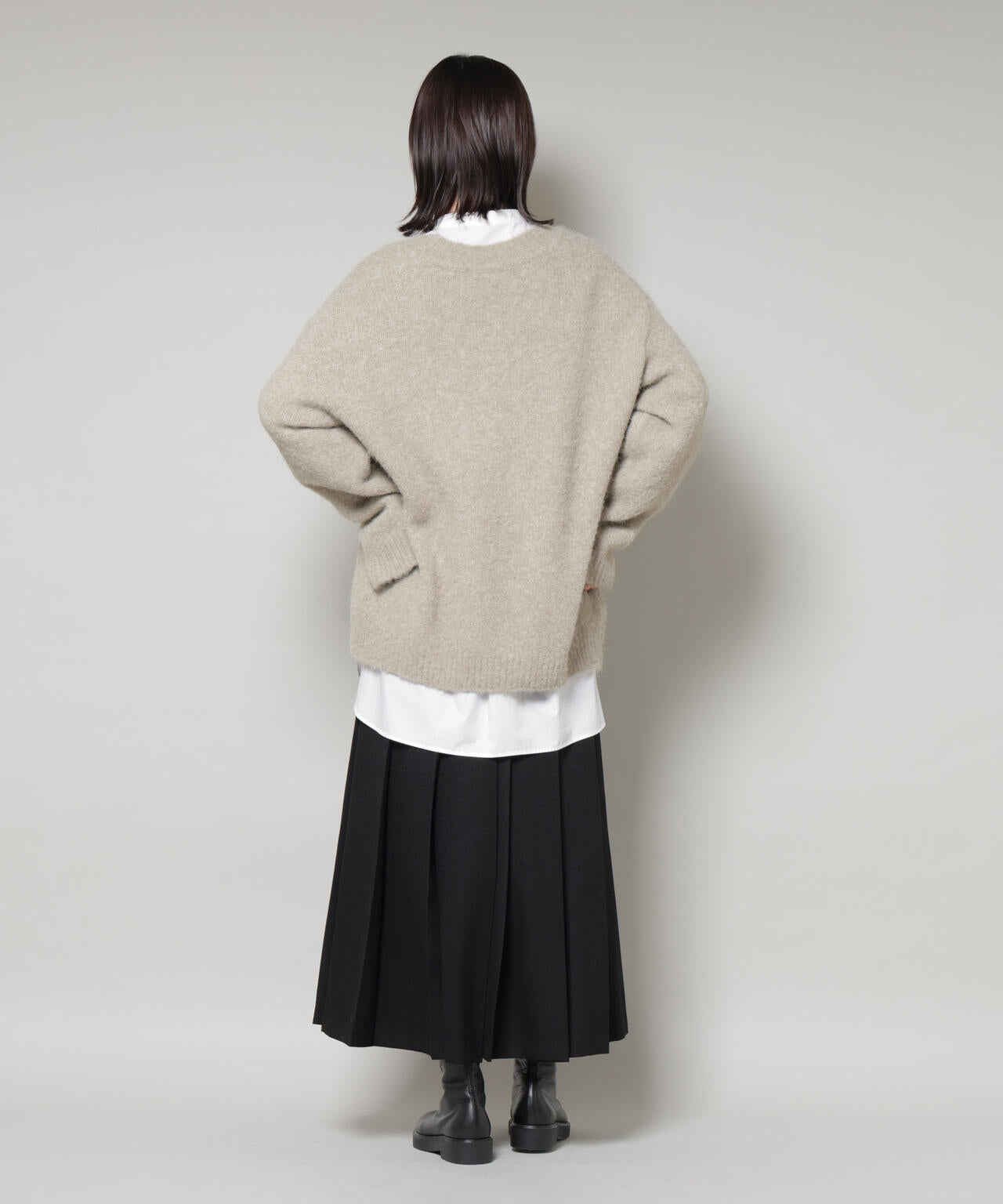 深Vネックオーバーニットプルオーバー 6735222351