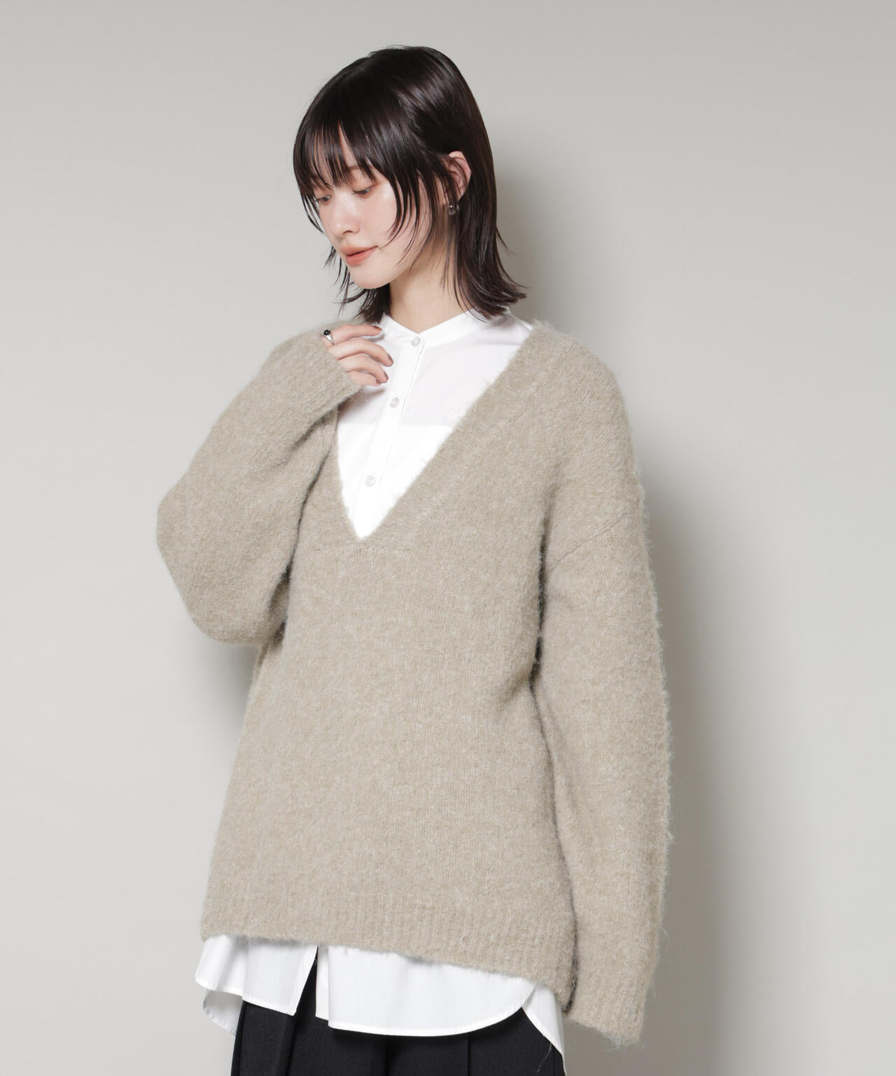 深Vネックオーバーニットプルオーバー 6735222351