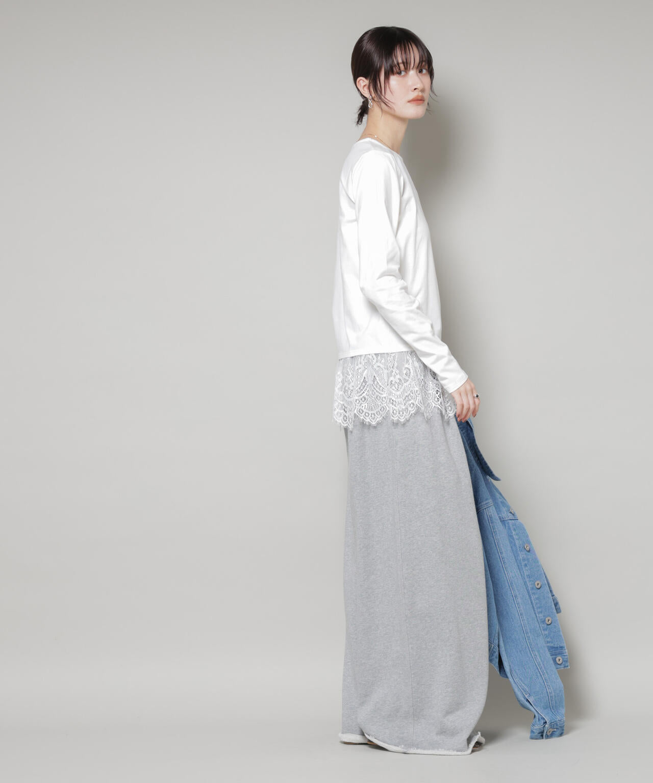 裾レースドッキングロングTシャツ 6735223319