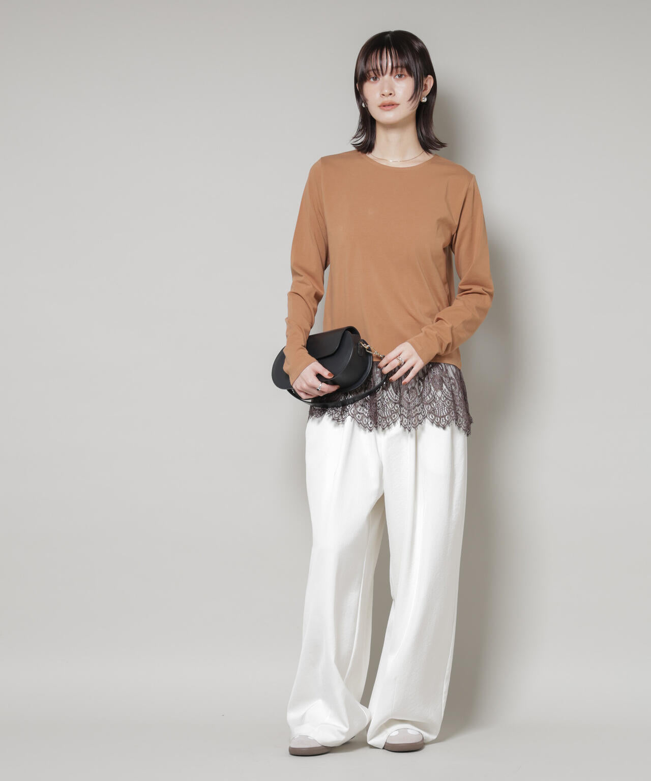 裾レースドッキングロングTシャツ 6735223319