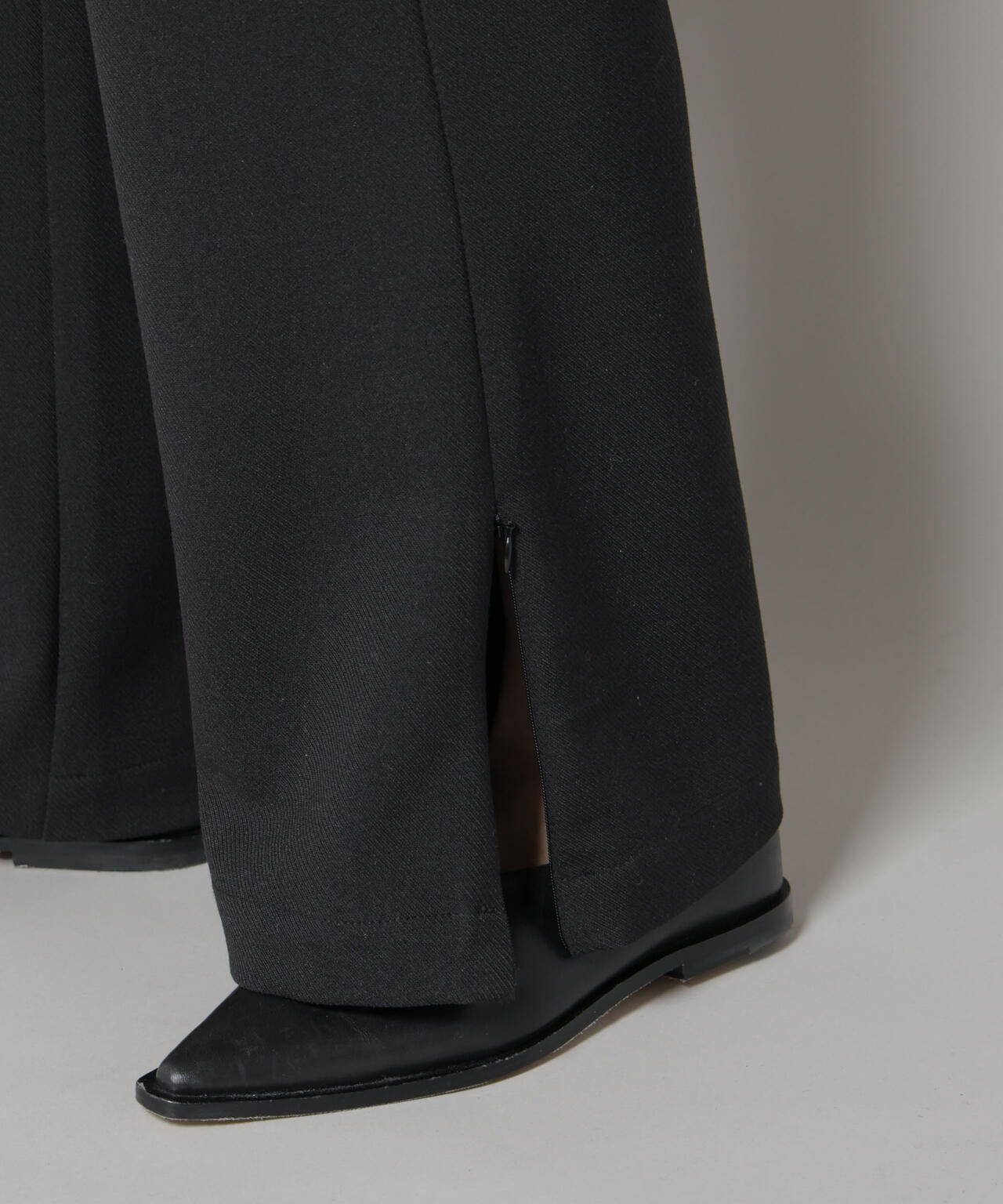 ジップスリットパンツ 6735227312