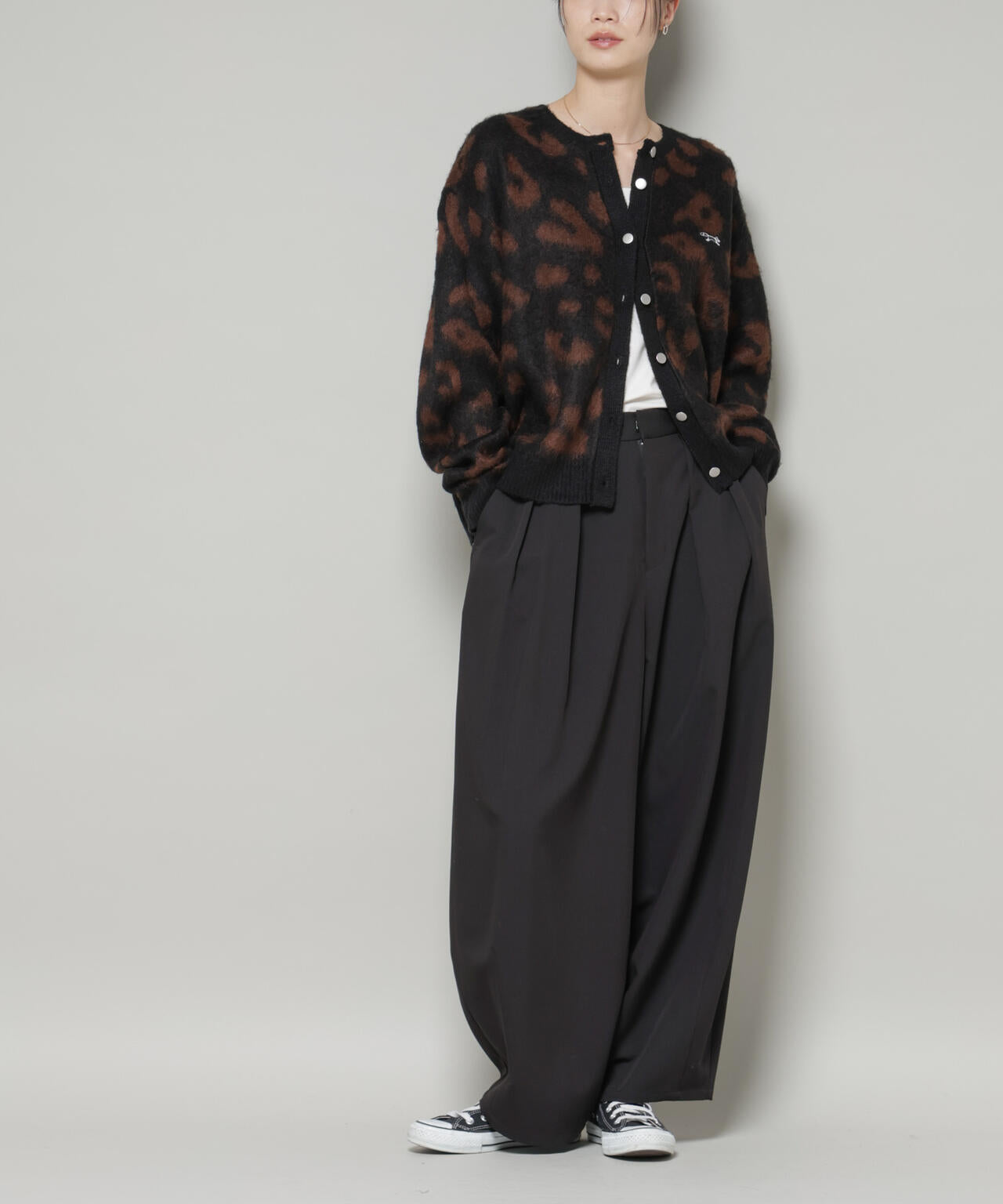 インタックコクーンパンツ