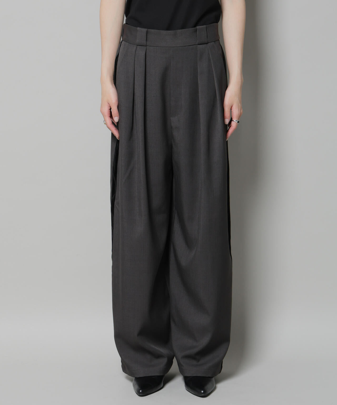 ベルベッドサイドラインパンツ 6735227318