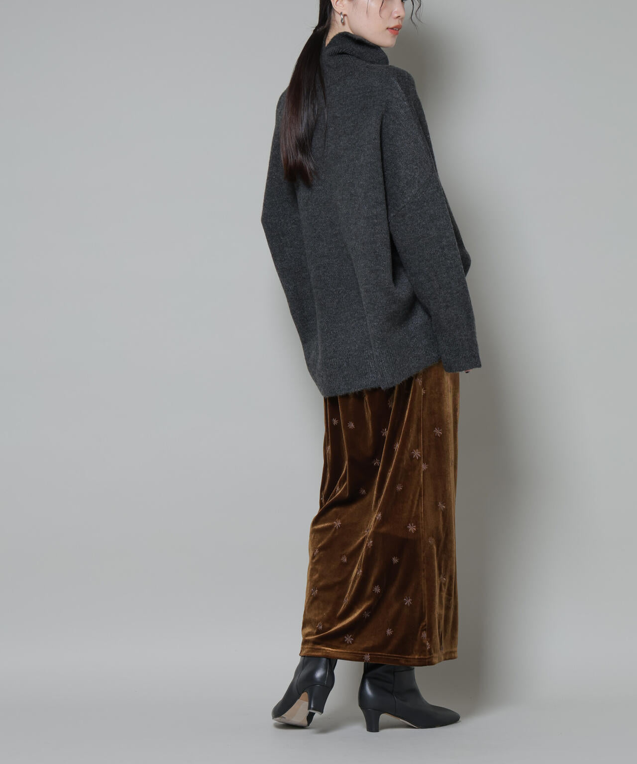 刺繍ベロアカットナロースカート(セットアップ可) 6735230320