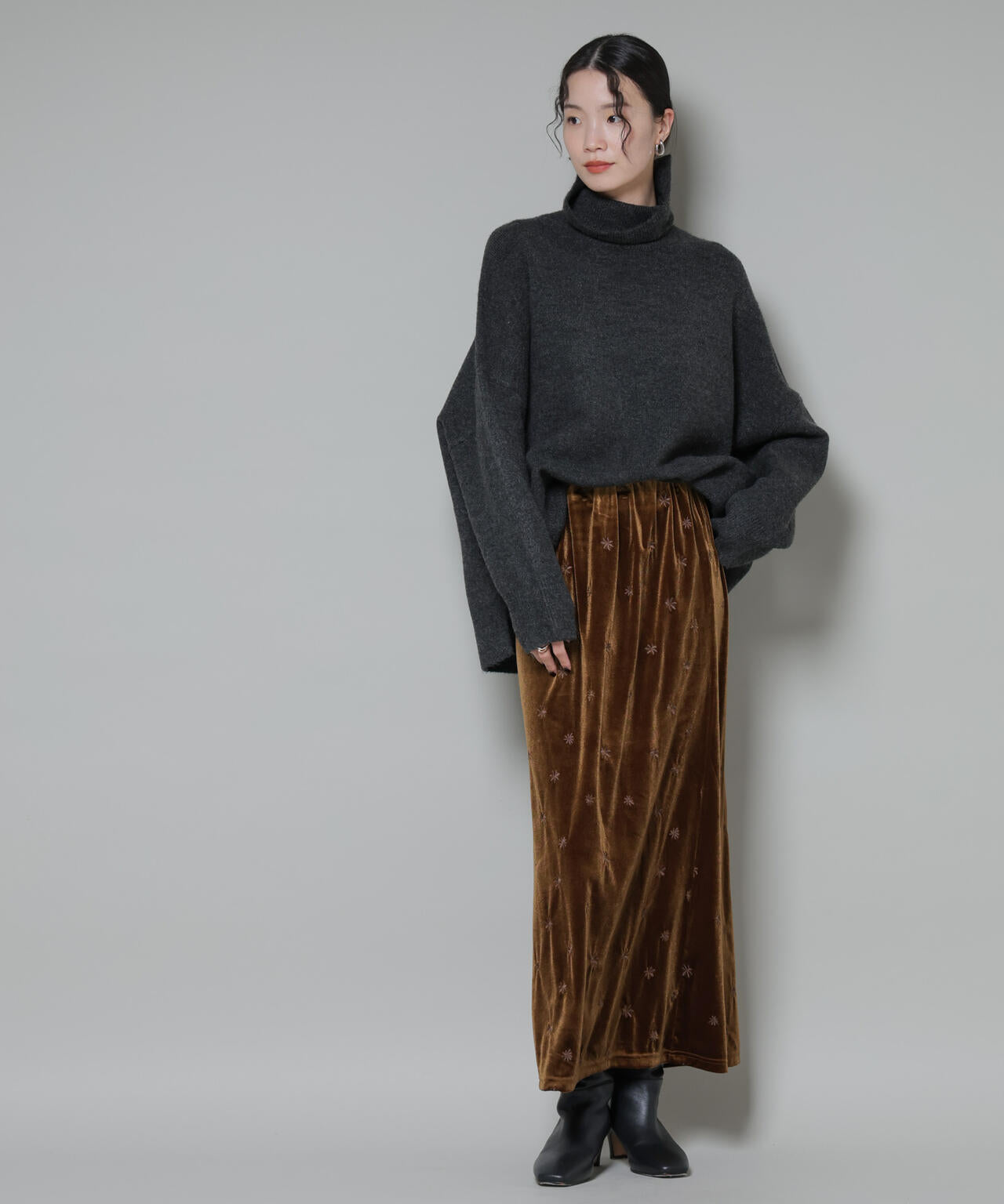 刺繍ベロアカットナロースカート(セットアップ可) 6735230320