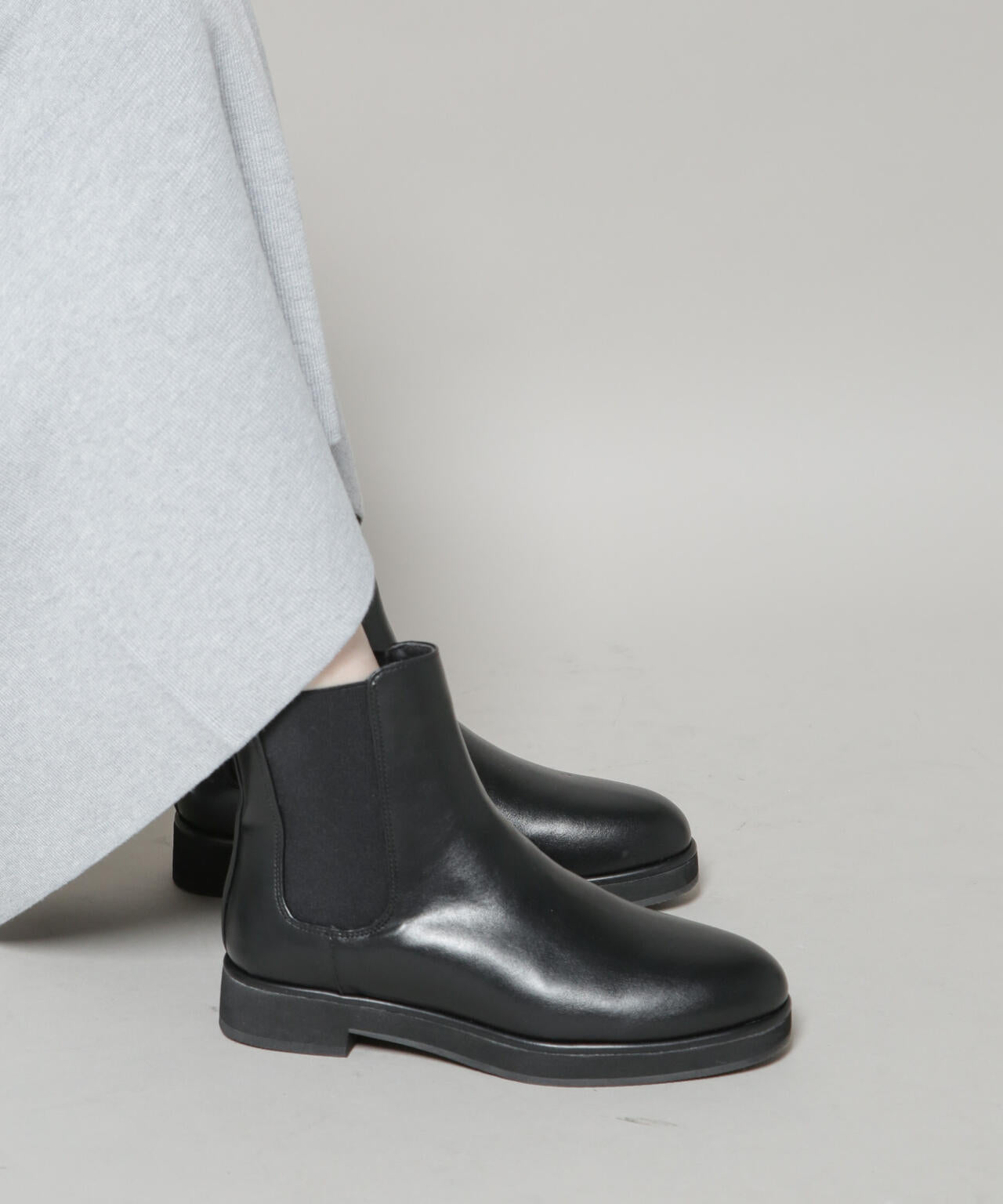 サイドゴアフラットブーツ