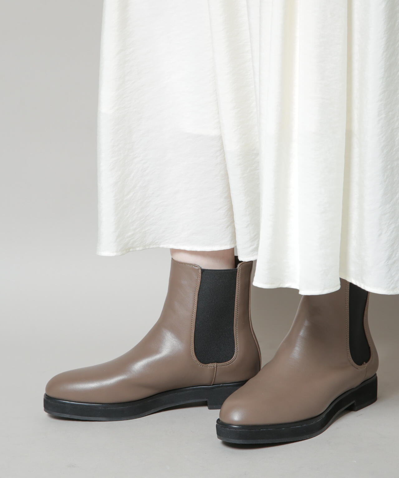 サイドゴアフラットブーツ 6735236302