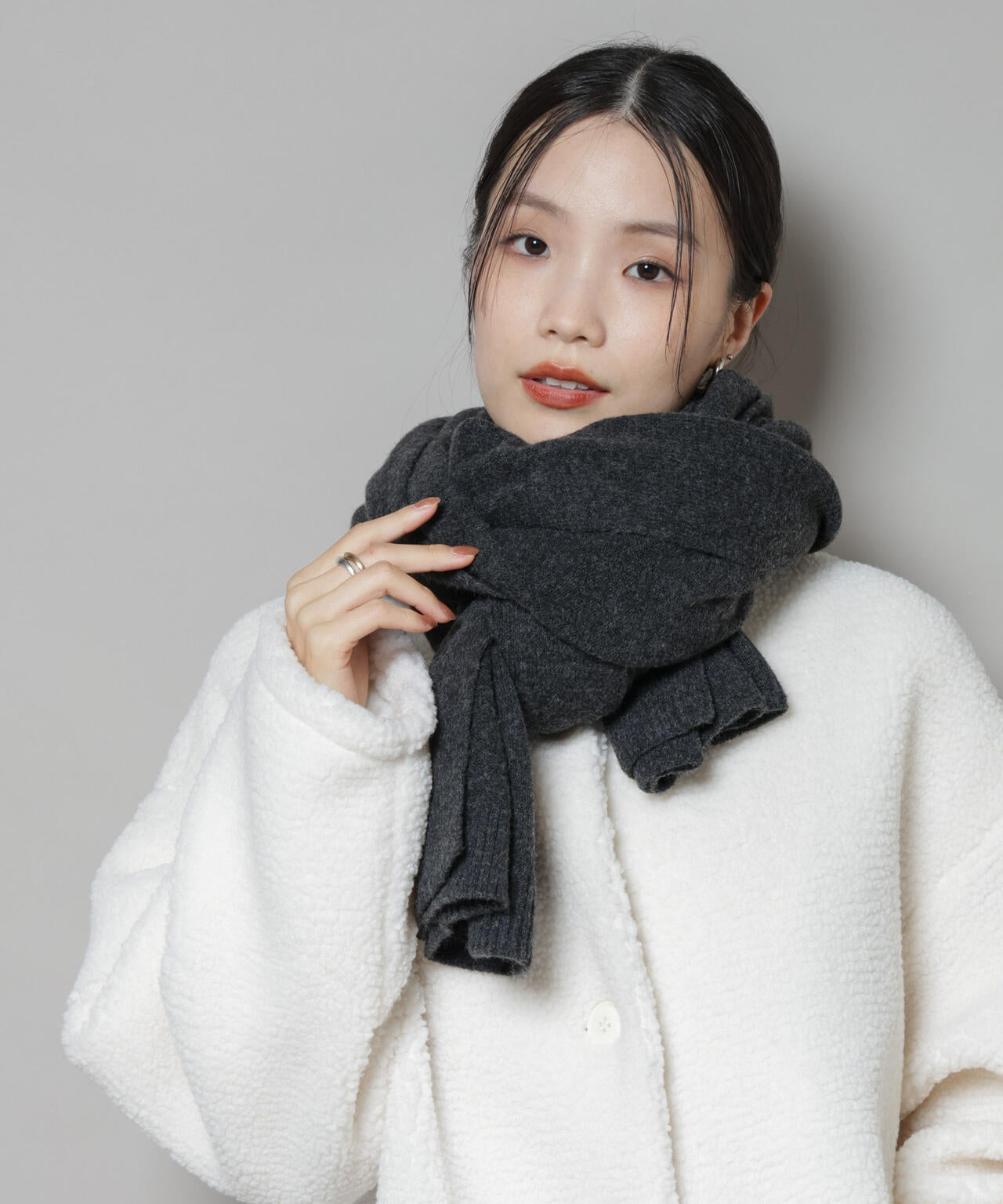 ボリュームニットストール