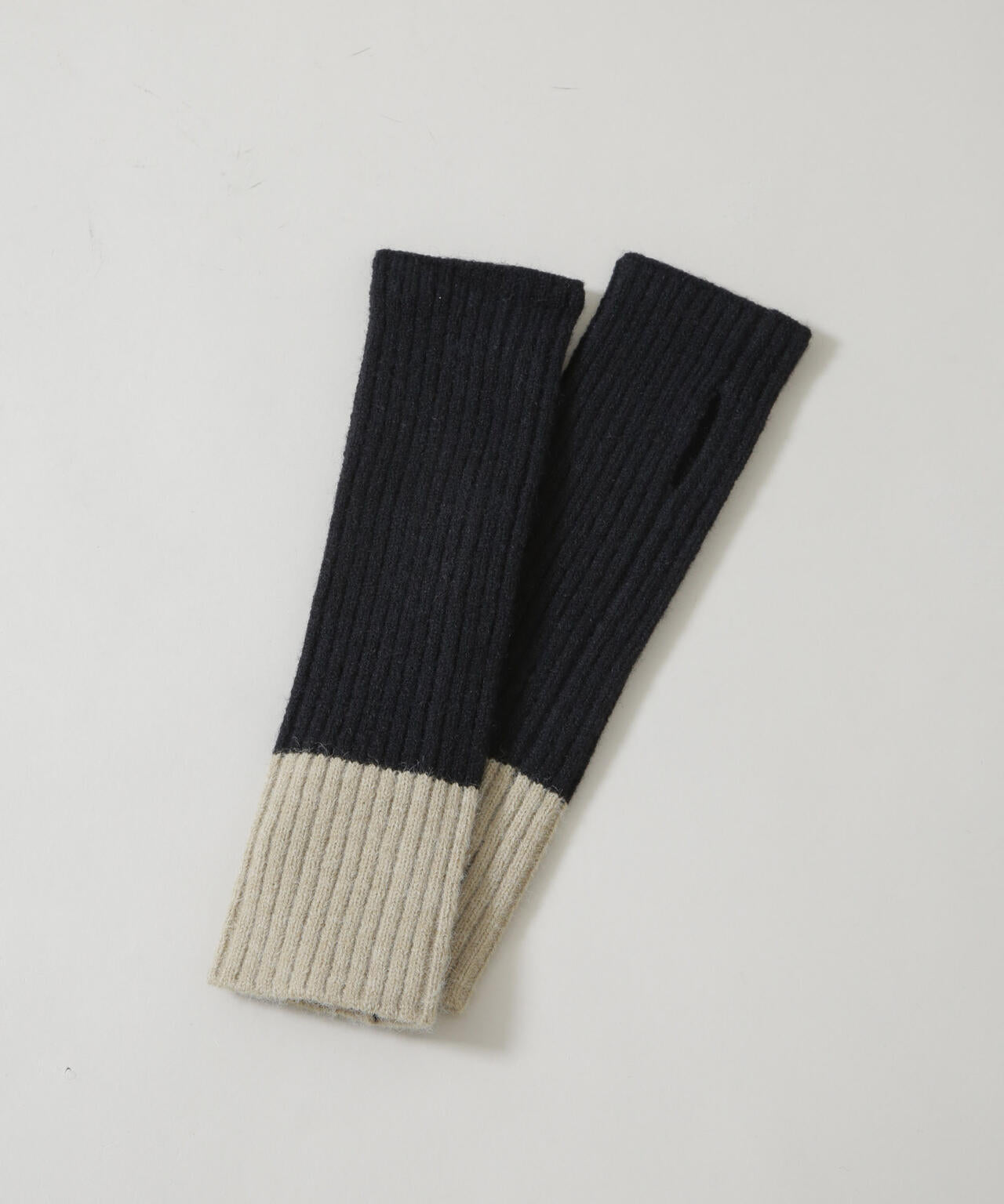 バイカラーアームウォーマー 6735249300