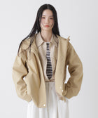 ベージュ
