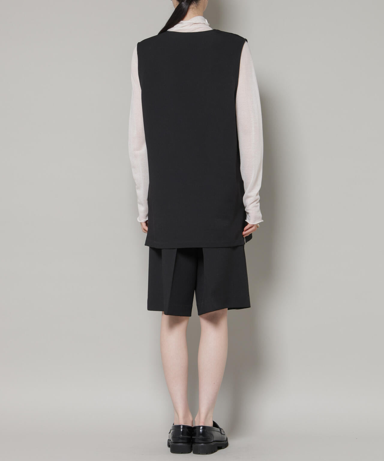 Vネックベスト×ハーフパンツ セットアップ 6736119301