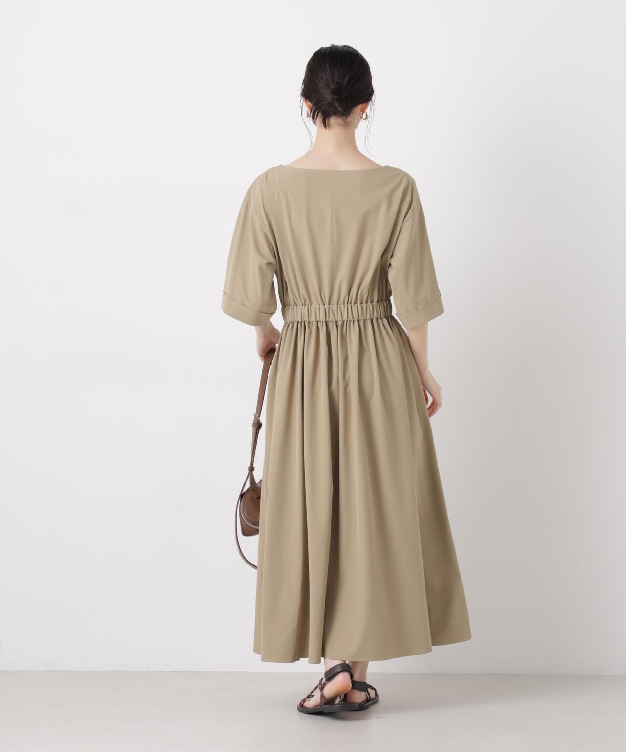 ウエストギャザーボートネックワンピース 6736119317