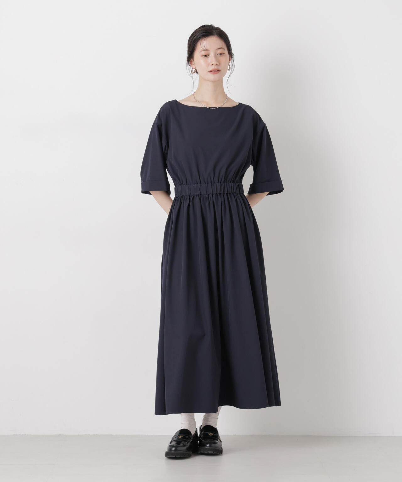 ウエストギャザーボートネックワンピース 6736119317