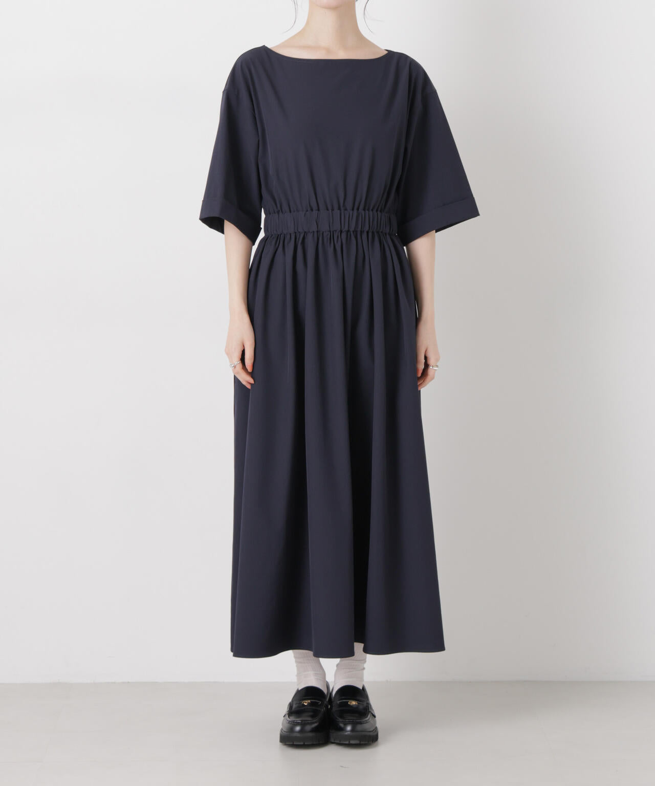 ウエストギャザーボートネックワンピース 6736119317