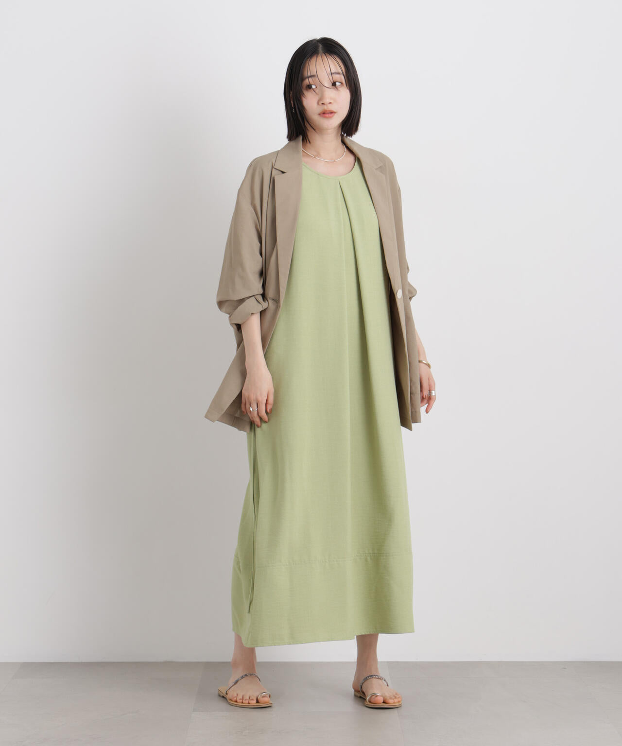 165cm　B:80 W:59 H:85 着用サイズ：F