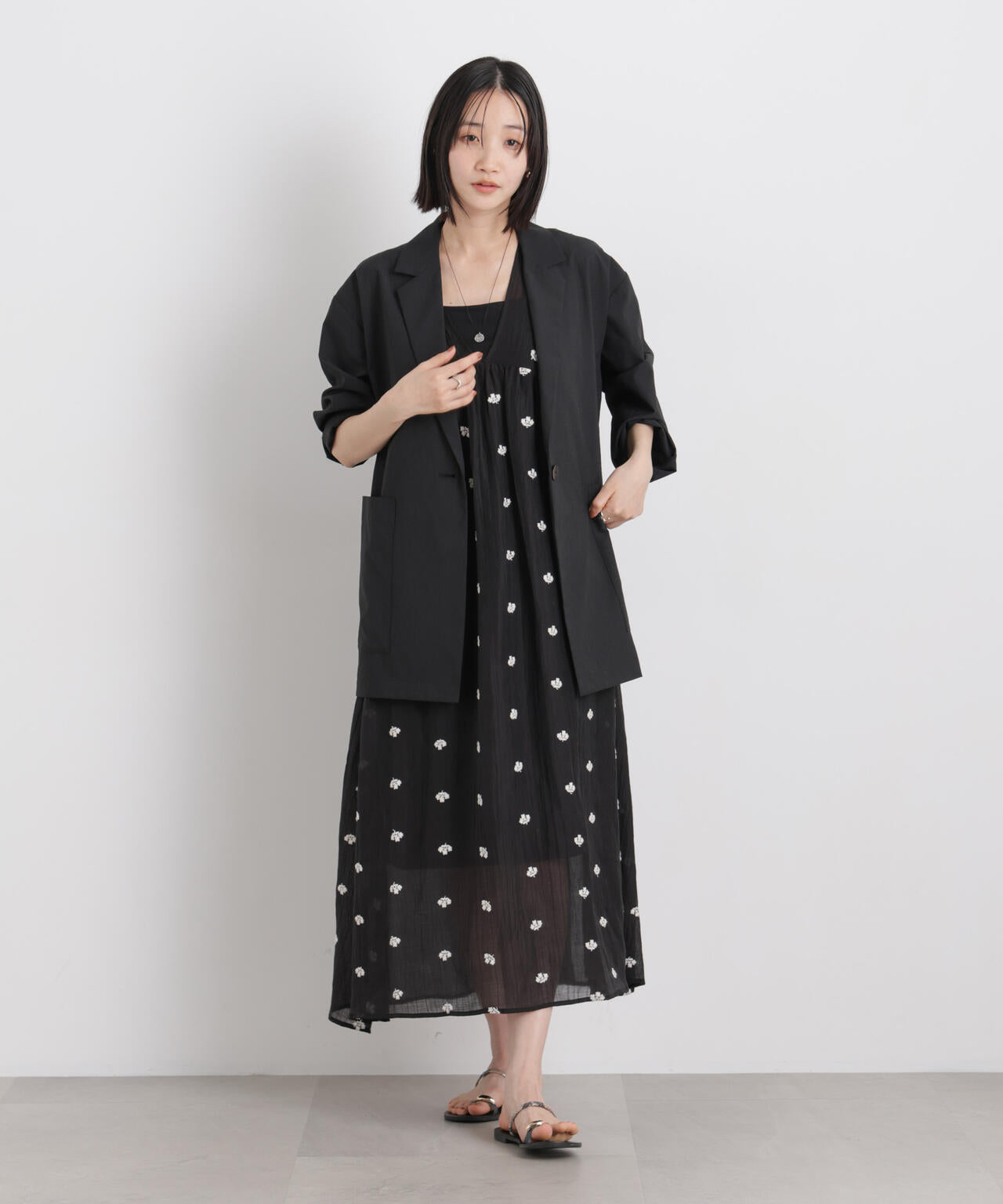 165cm　B:80 W:59 H:85 着用サイズ：F