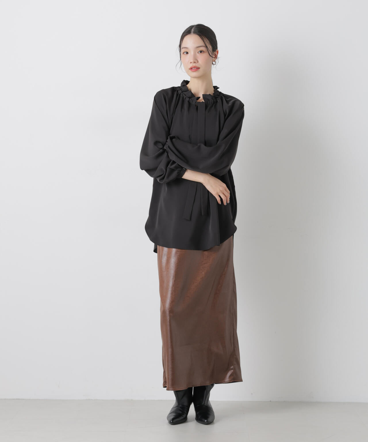 フリルカラーボータイブラウス 6736120306