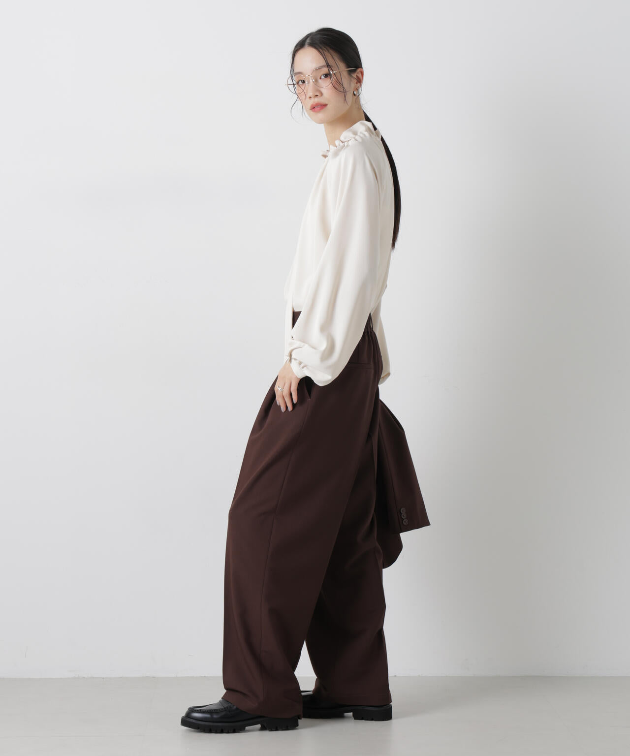 フリルカラーボータイブラウス 6736120306