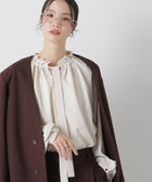 ライトベージュ