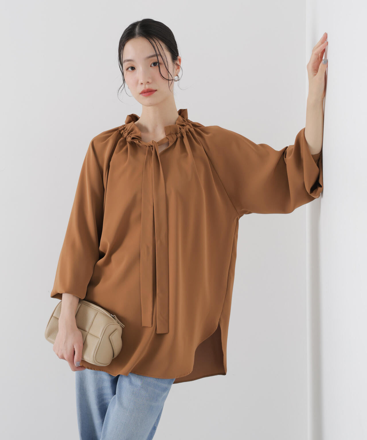 フリルカラーボータイブラウス 6736120306