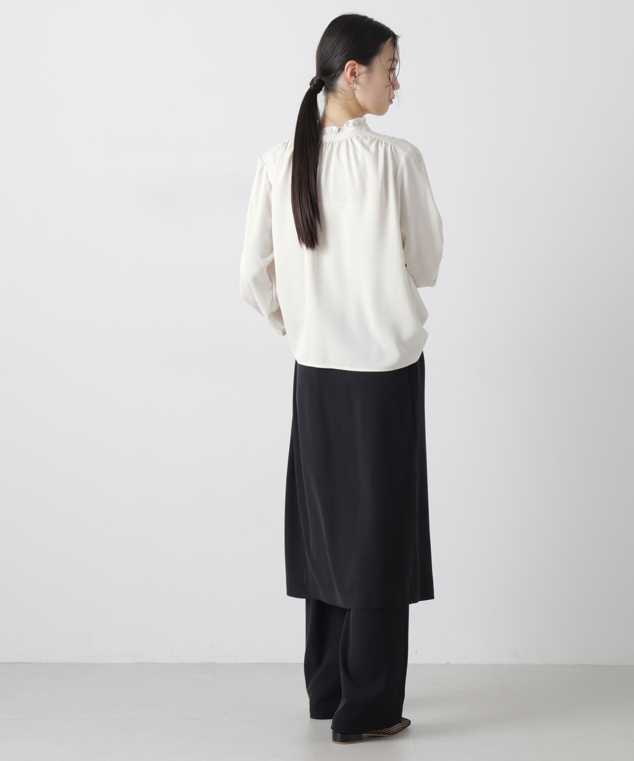 前後2wayスタンドカラーギャザーブラウス 6736120308