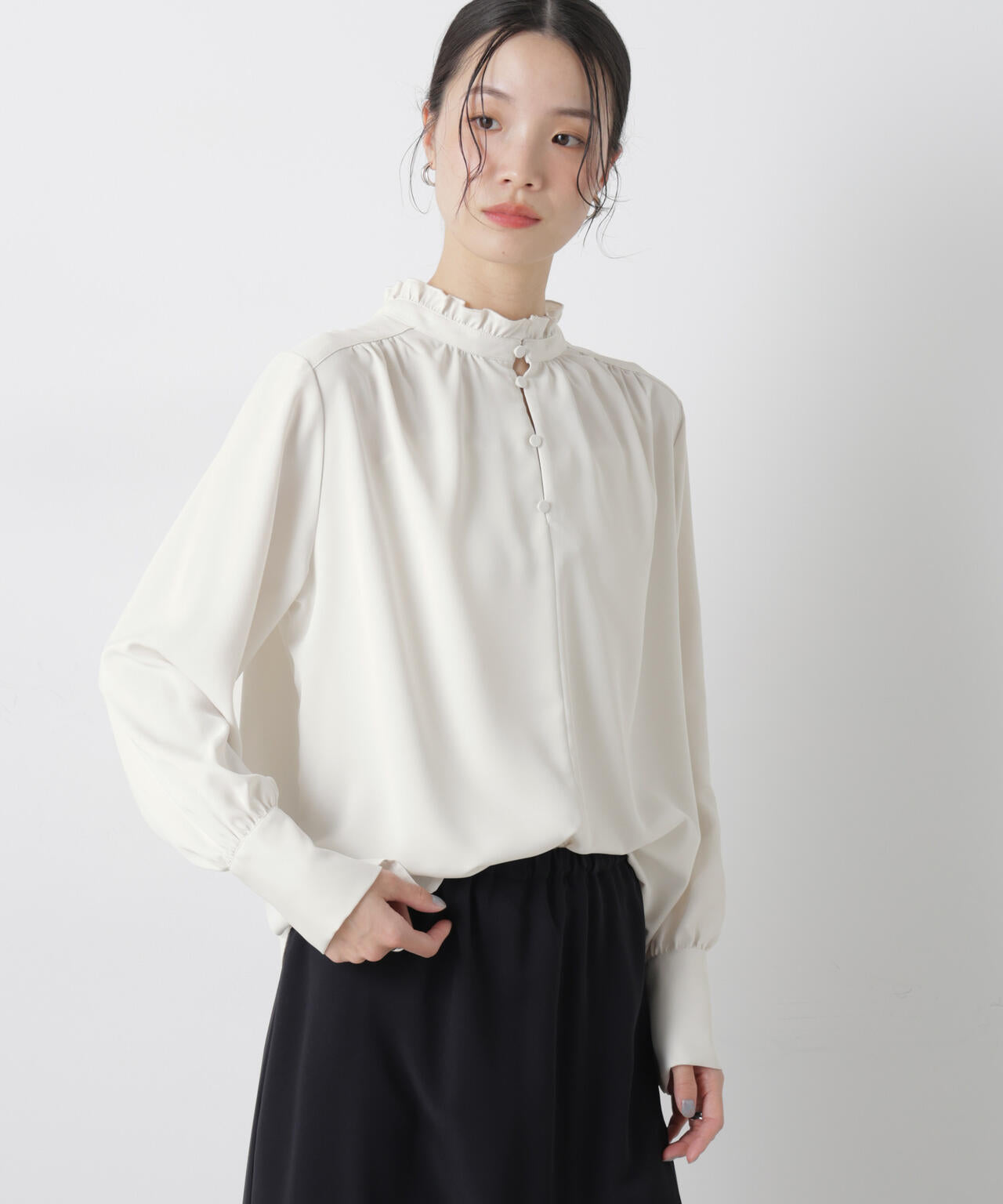 前後2wayスタンドカラーギャザーブラウス 6736120308
