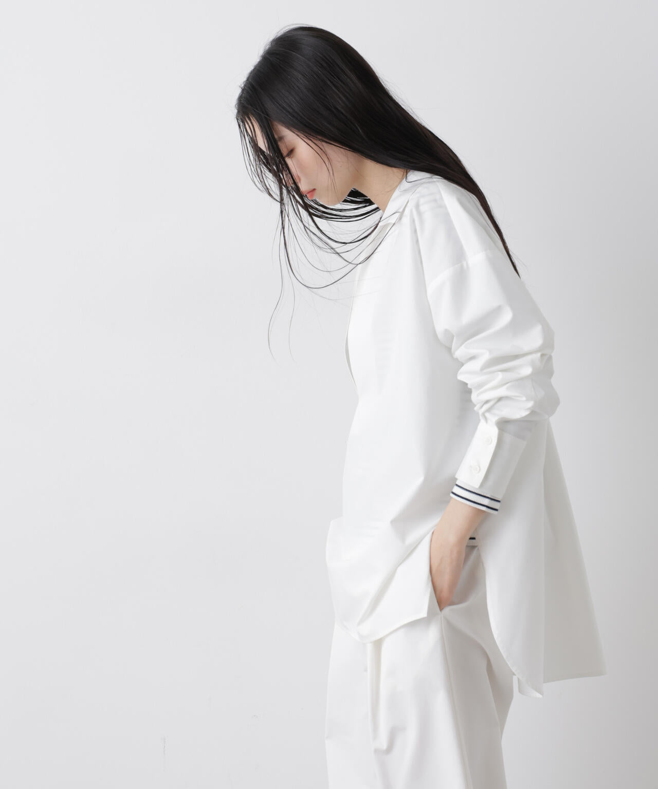 ディープVスキッパープルオーバーシャツ 6736120309