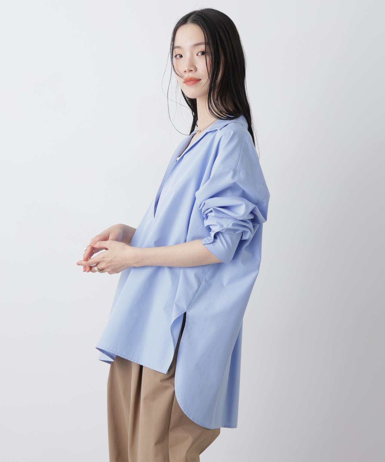 ディープVスキッパープルオーバーシャツ 6736120309