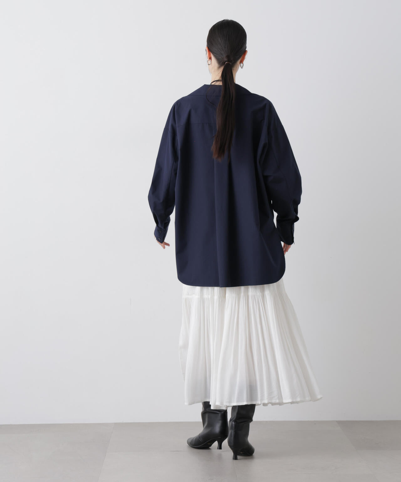 ディープVスキッパープルオーバーシャツ 6736120309