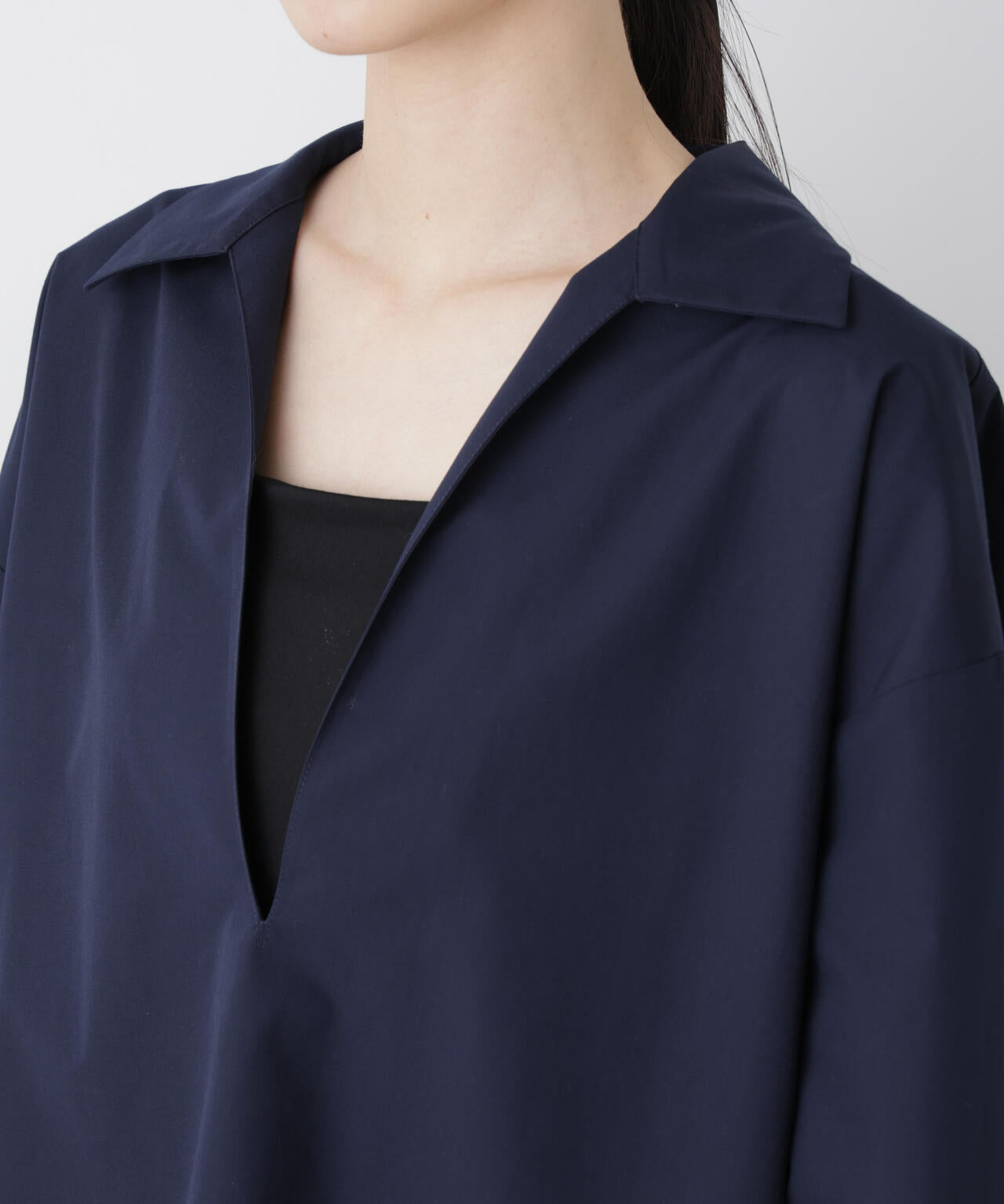 ディープVスキッパープルオーバーシャツ 6736120309